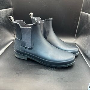 Hunter Women Chelsea Refined Slim Black Rubber Rain Boots size 9
